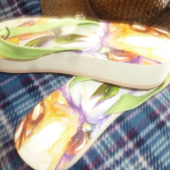 Bareback Kickers Shoes - Sale - Versatile, Comfortable & Stylish Women"s Thong Sandal Cowgirl Flip Flops…